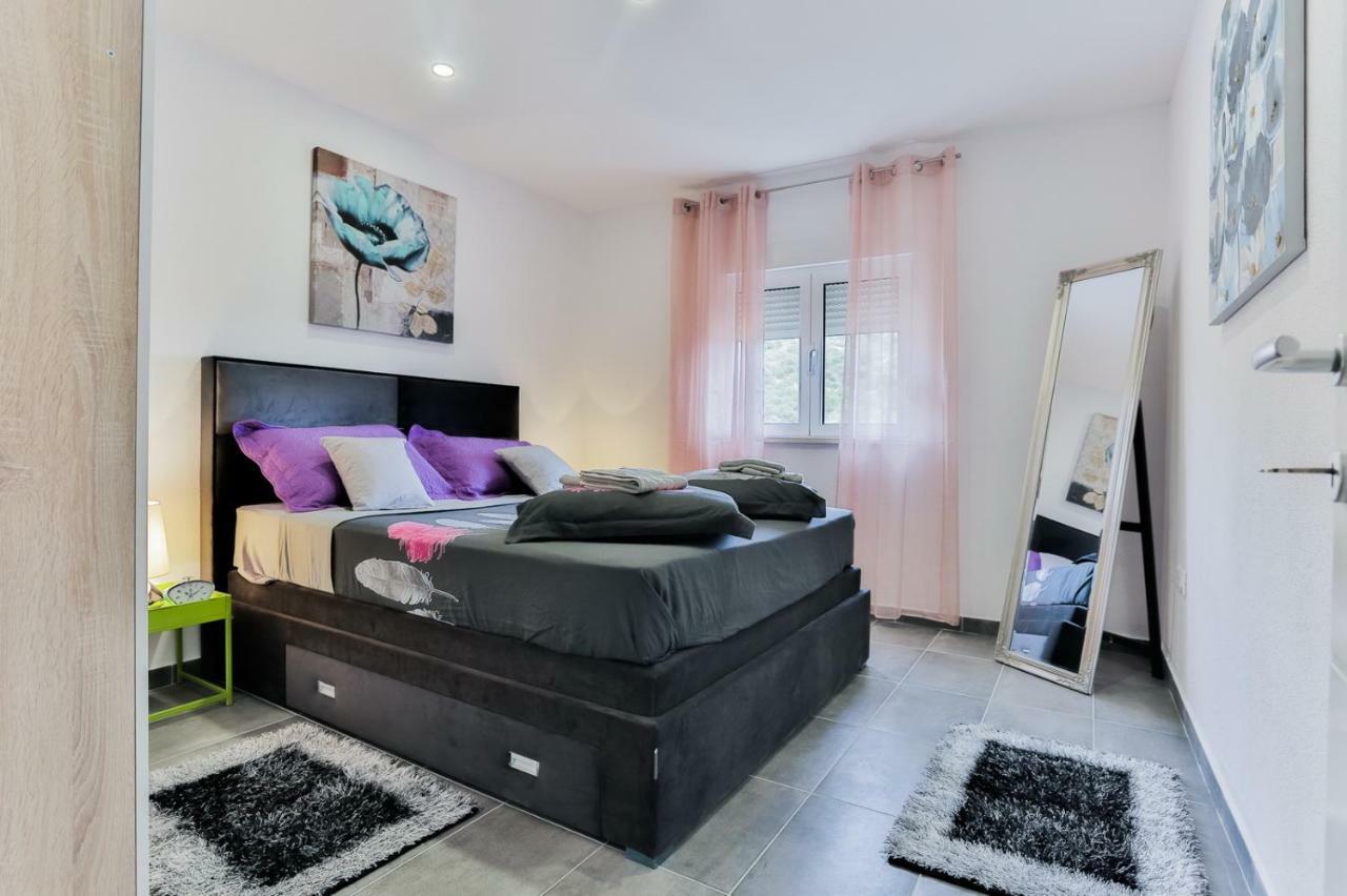 Villa Scandalli Sevid Esterno foto