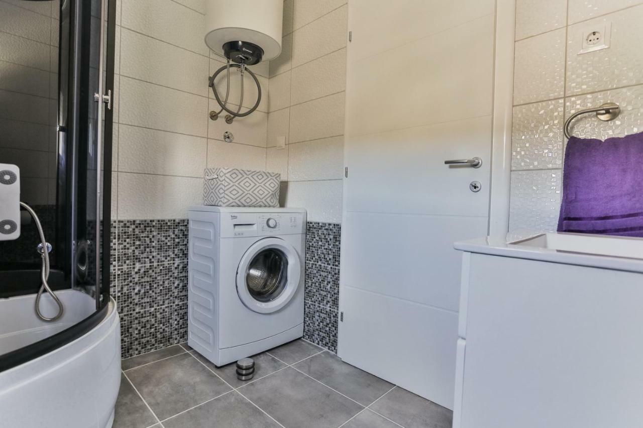 Villa Scandalli Sevid Esterno foto