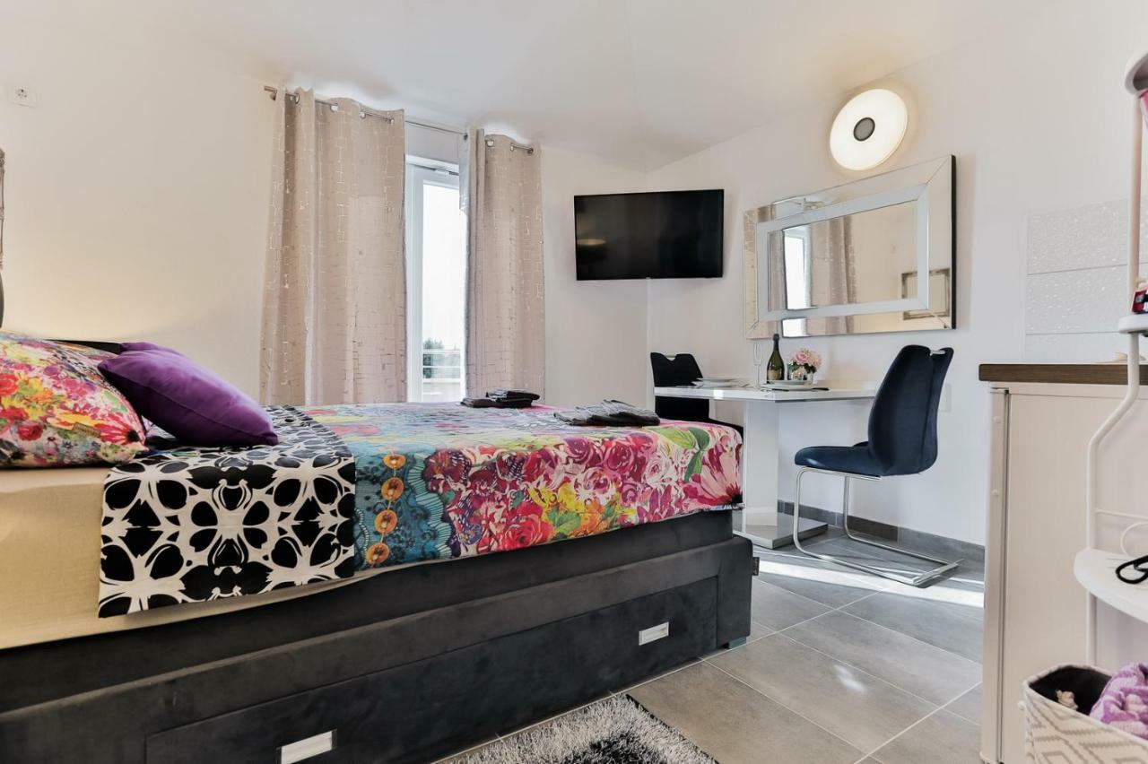 Villa Scandalli Sevid Esterno foto