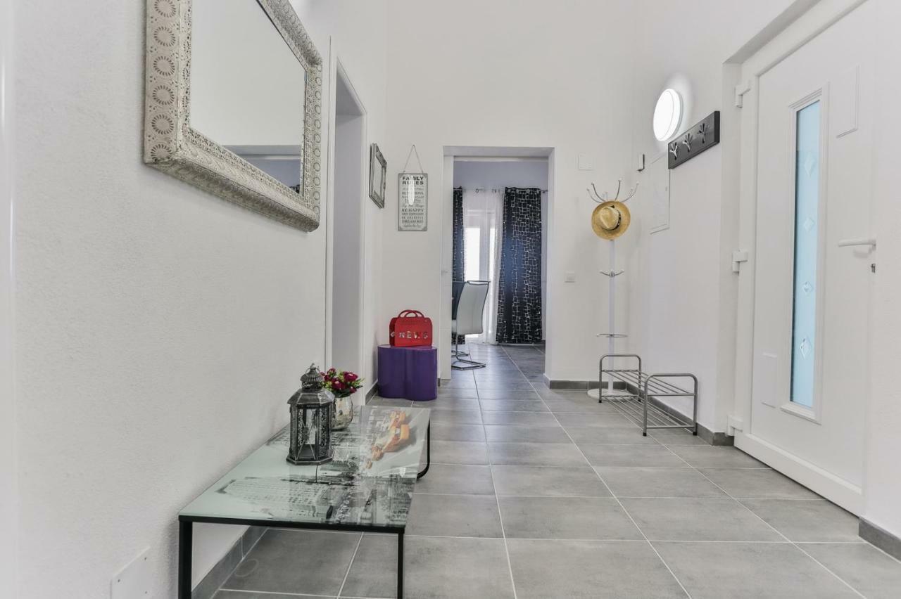 Villa Scandalli Sevid Esterno foto